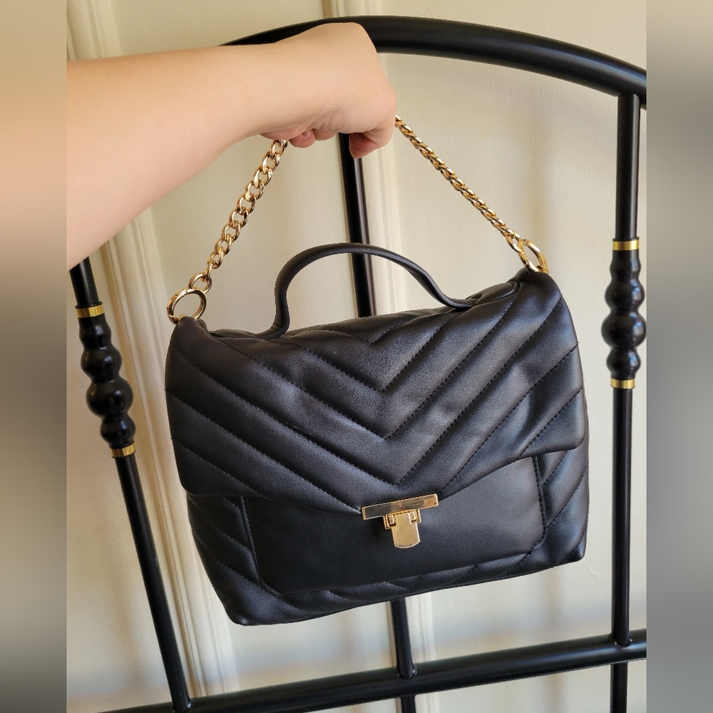A New Day black quilted convertible crossbody bag
